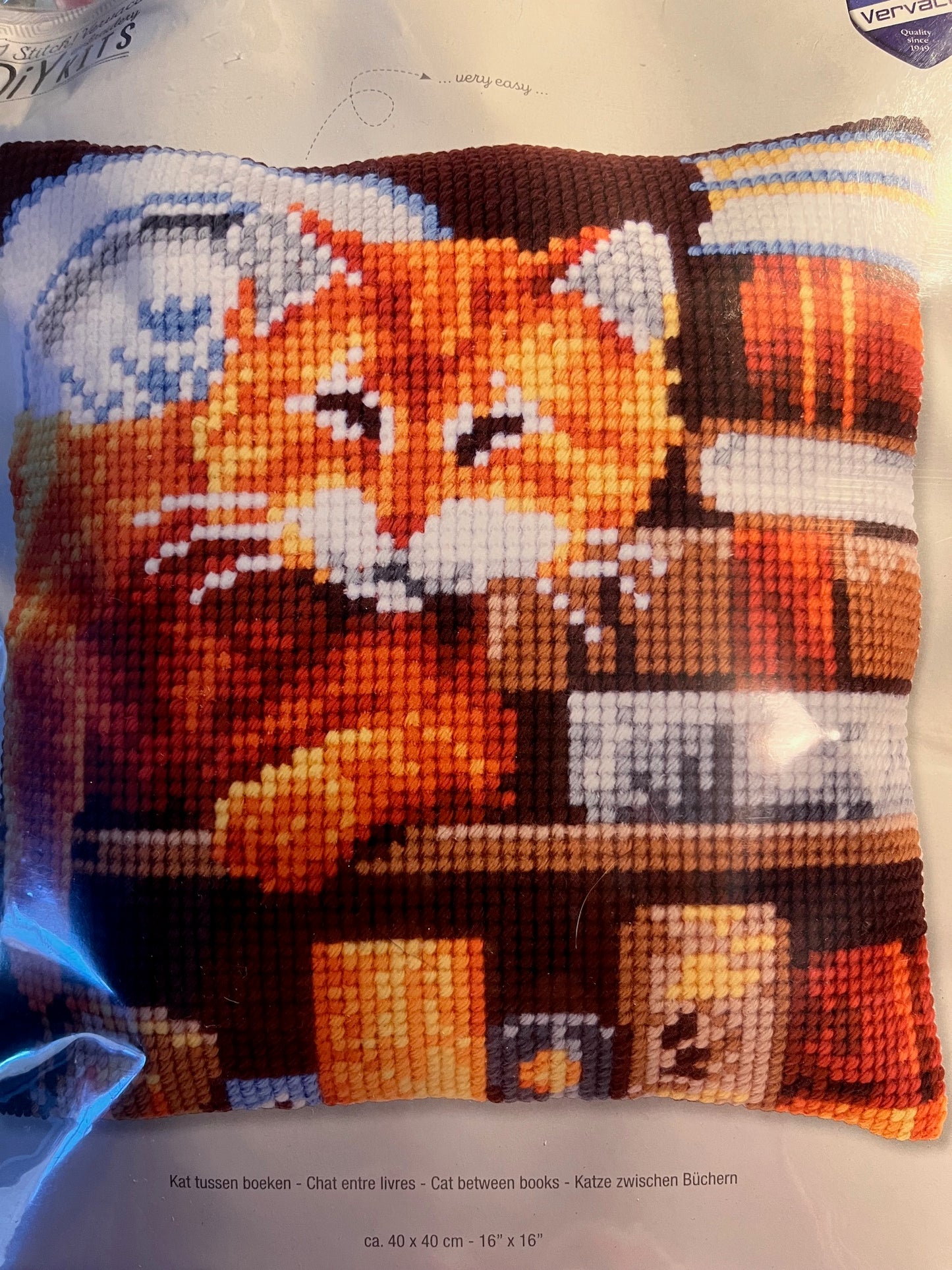 Broderi kit med kat.