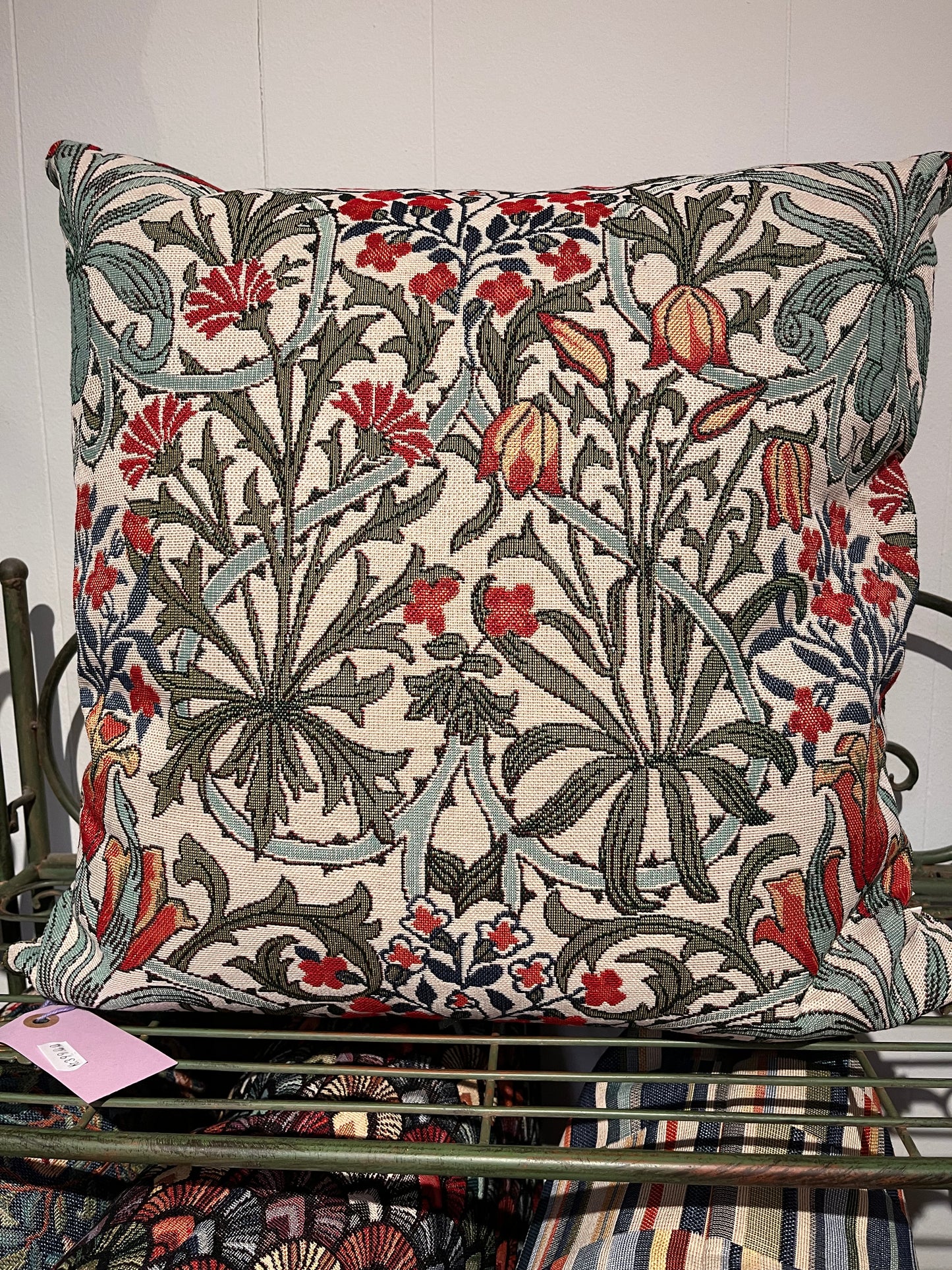 Hennebo pude blomster mønster.
