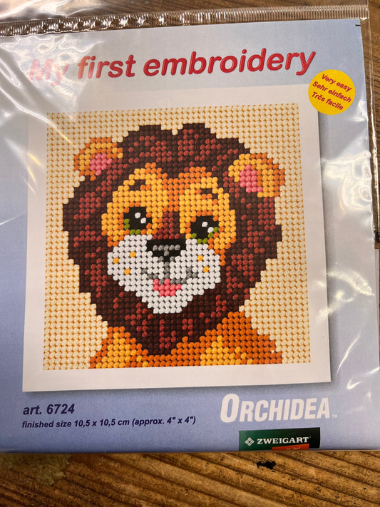 Broder kit løve.
